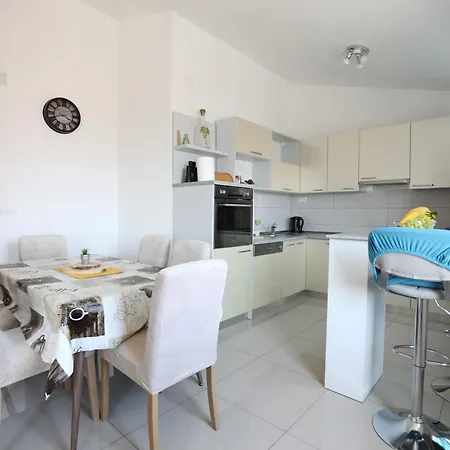 Surf & Joy - Croatia Vacation Seaview Apartment *